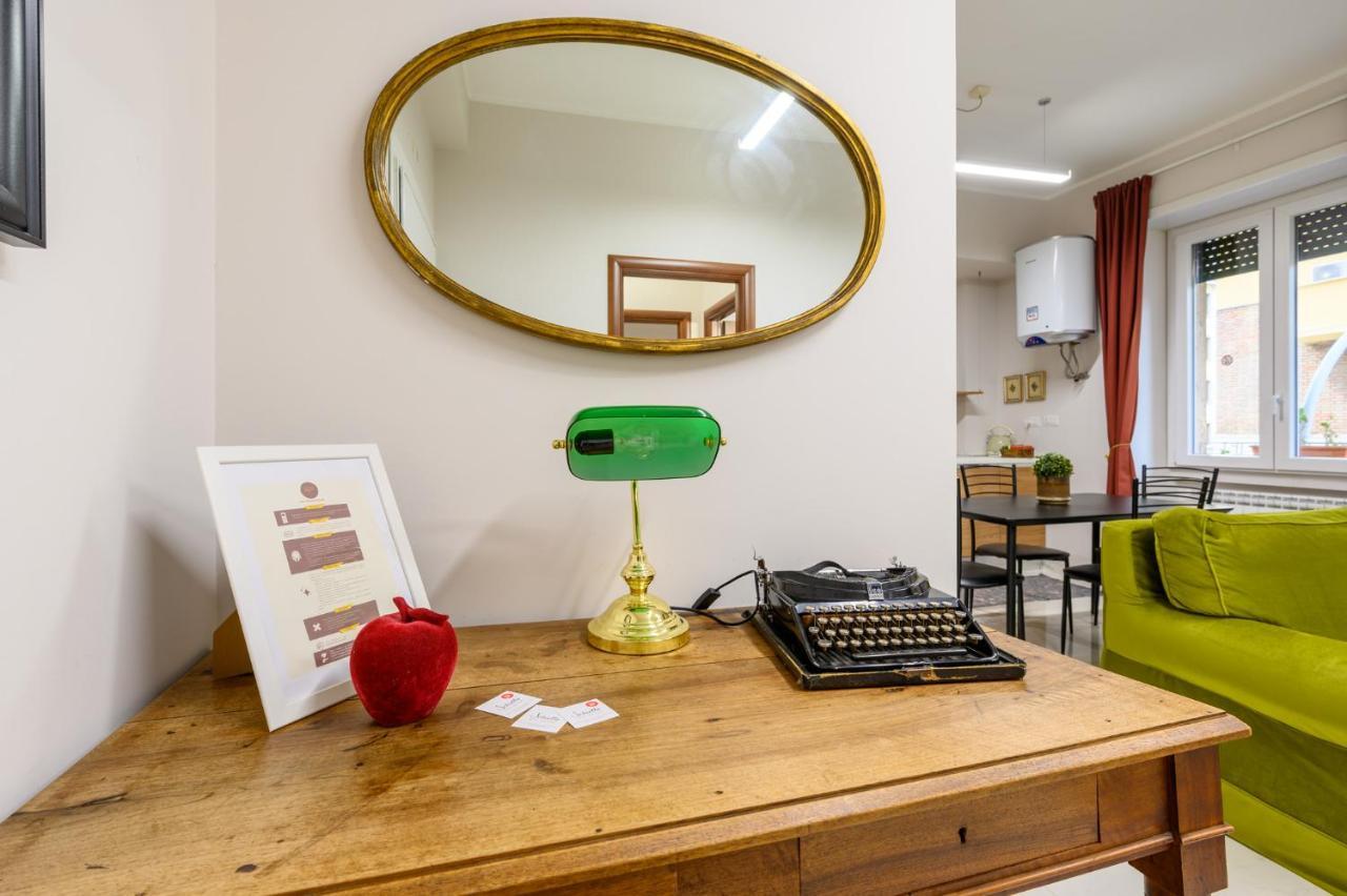 Luxury Apartment Re Di Roma Bagian luar foto