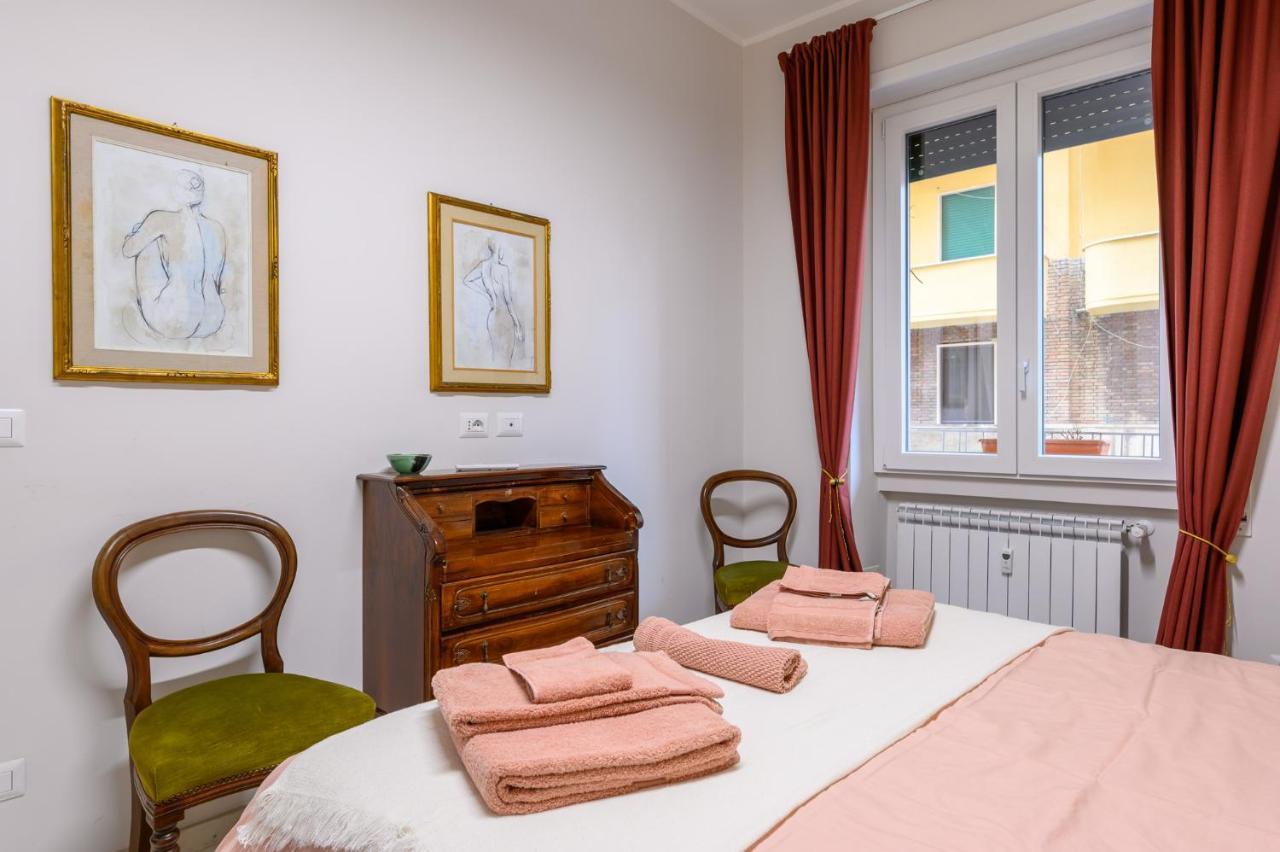Luxury Apartment Re Di Roma Bagian luar foto