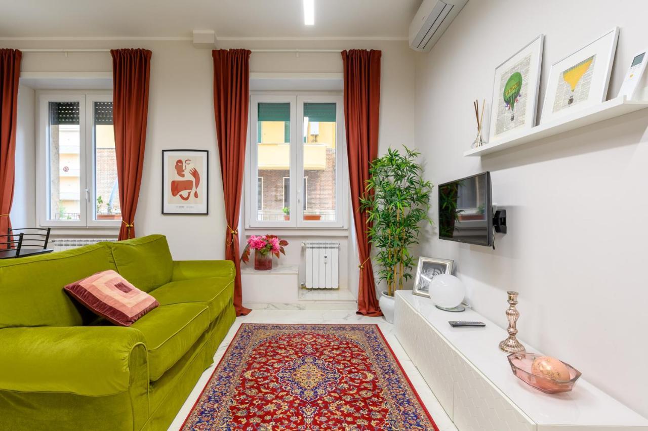 Luxury Apartment Re Di Roma Bagian luar foto